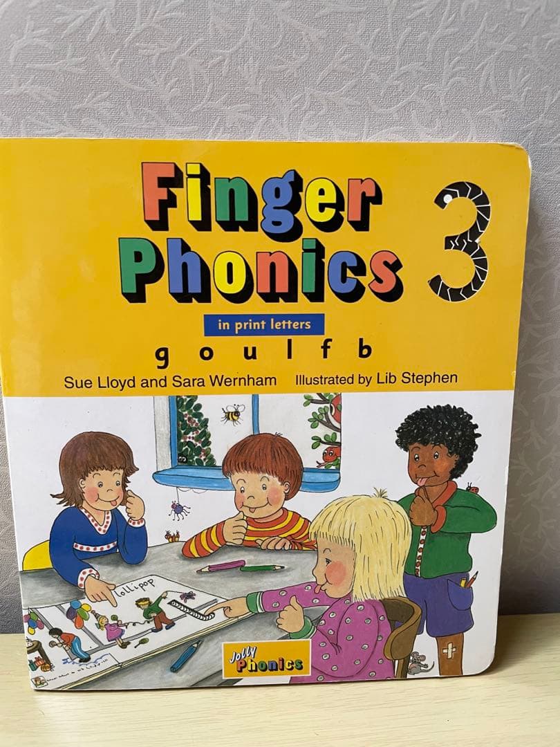 Jolly Phonics Finger Phonics 7 冊セット