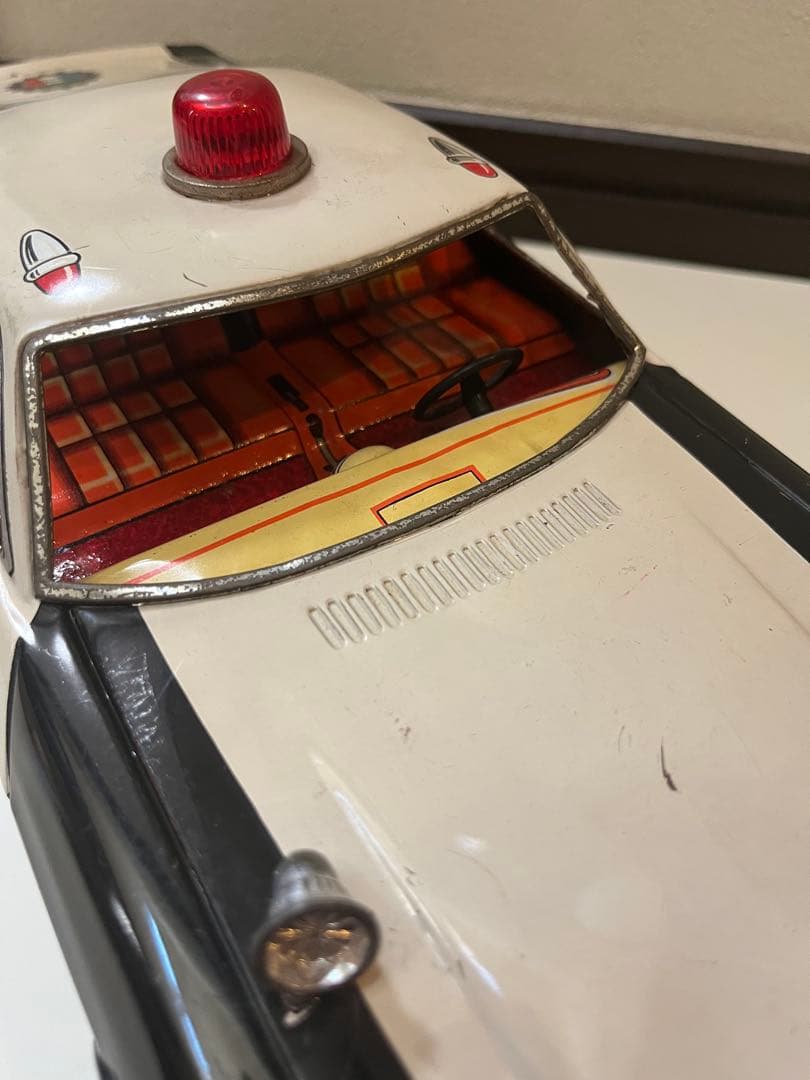 ヒ*ン様 【当時物】野村トーイ ブリキ製 パトカー ハイウェイパトロール カマロ