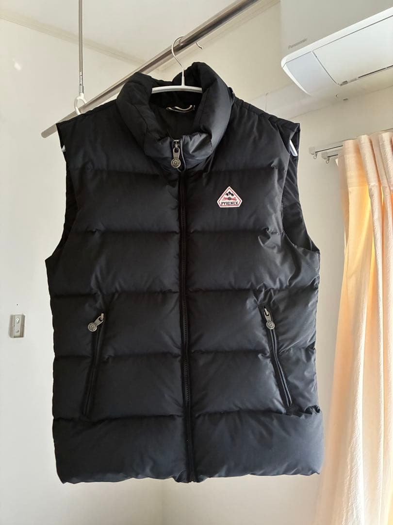 PYRENEXダウンベスト