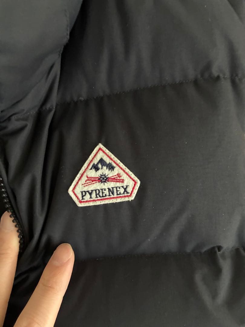 PYRENEXダウンベスト