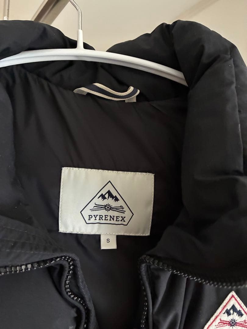 PYRENEXダウンベスト