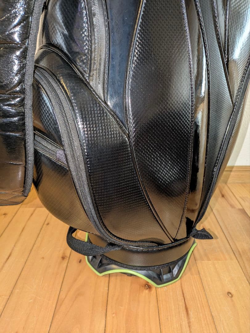 adidas キャディバッグ フード付 ブラック/グリーン⛳️シックな大人感覚