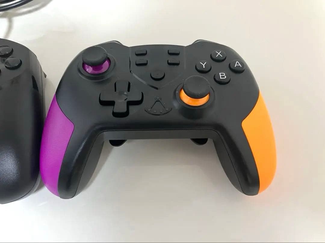 NintendoSwitch1本体＋プロコン2個