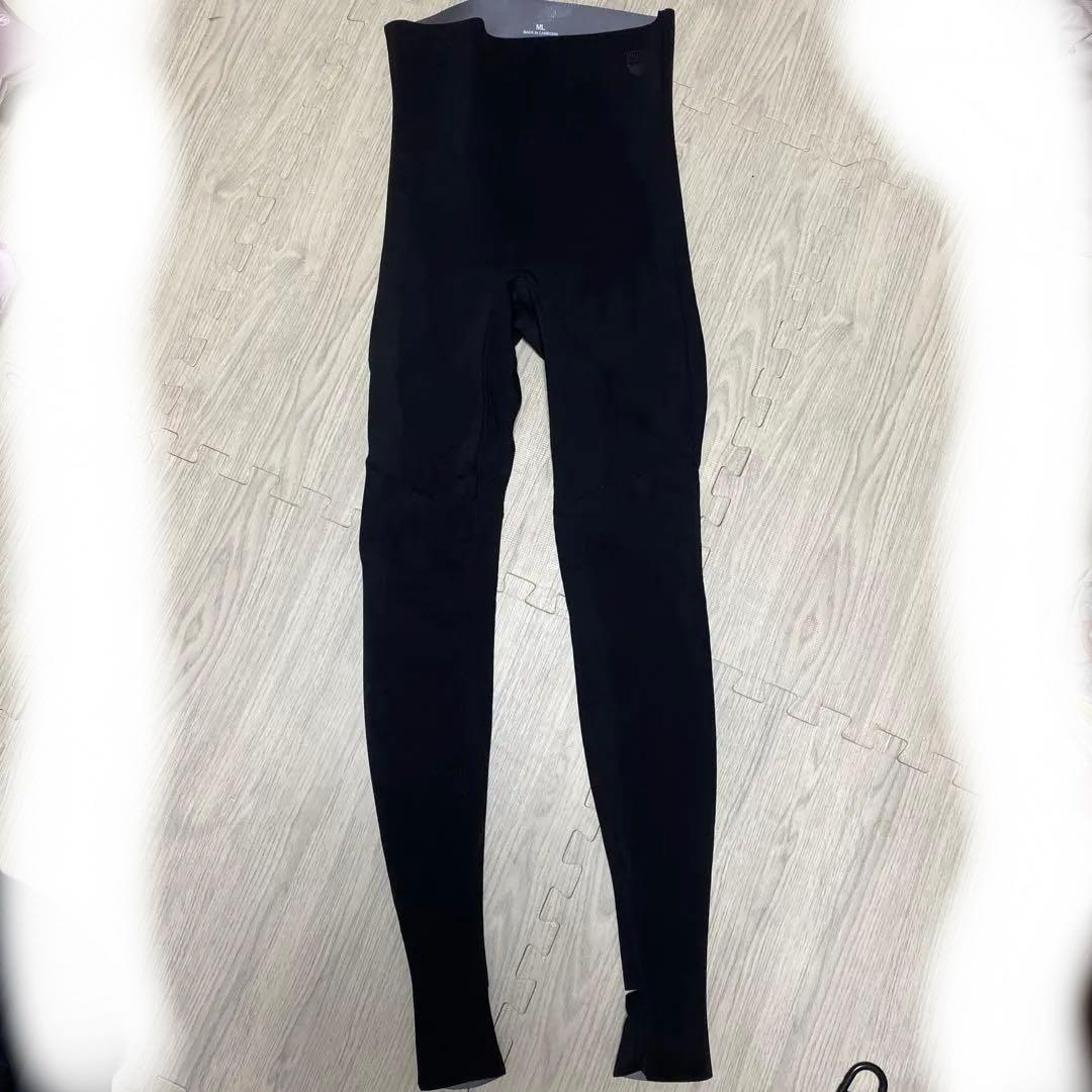 【上下セット】ウェットスーツ　保温　インナー メンズ 1mm メタルスキン