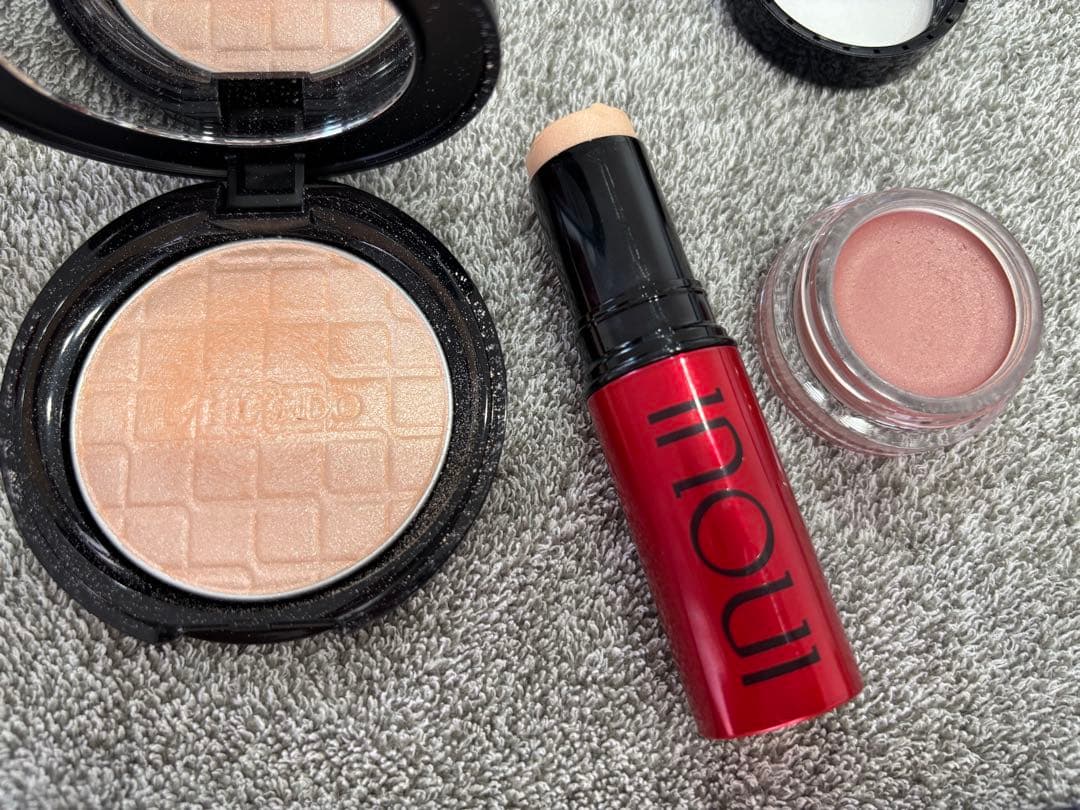 クレドSHISEIDOインウイセット　アイシャドウチークハイライトアイブロウ