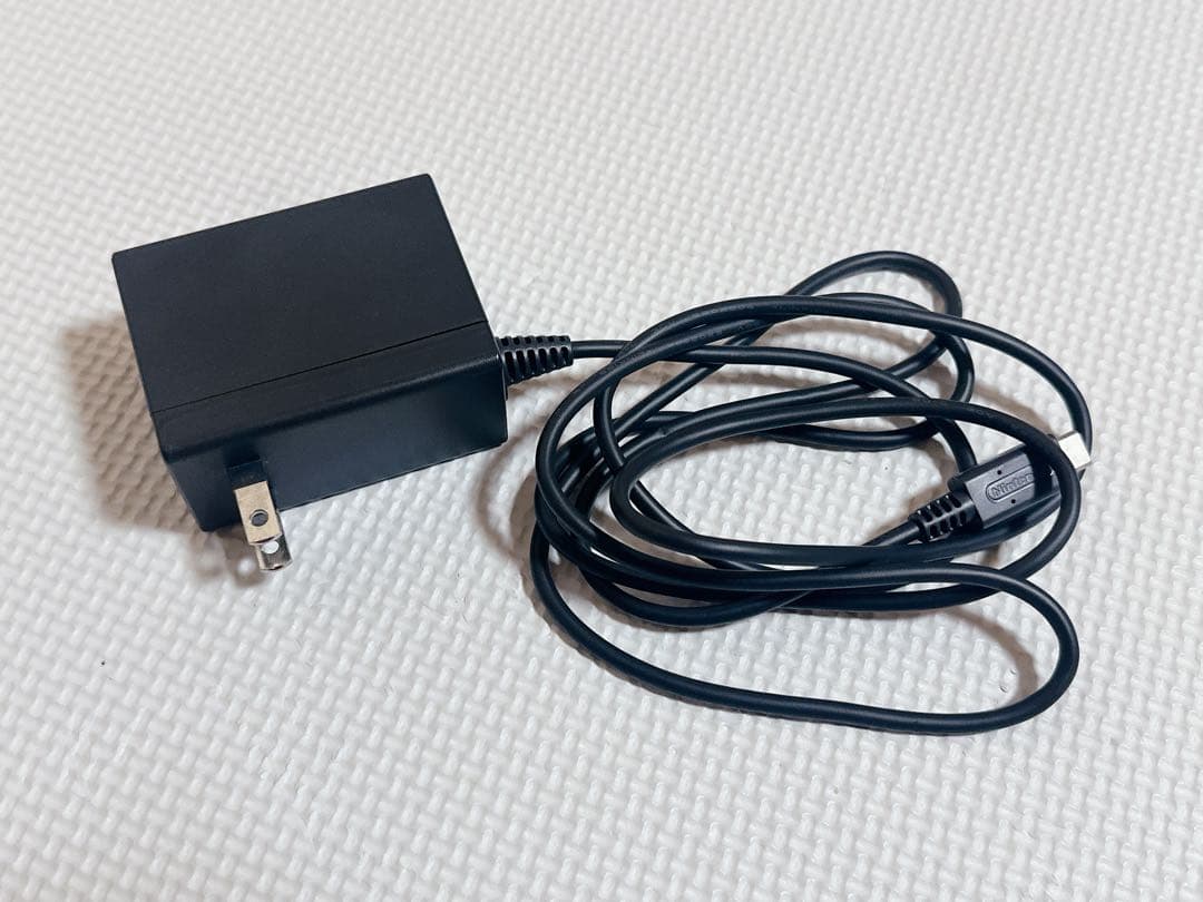 【じゅたま】Nintendo Switch Lite イエロー 本体