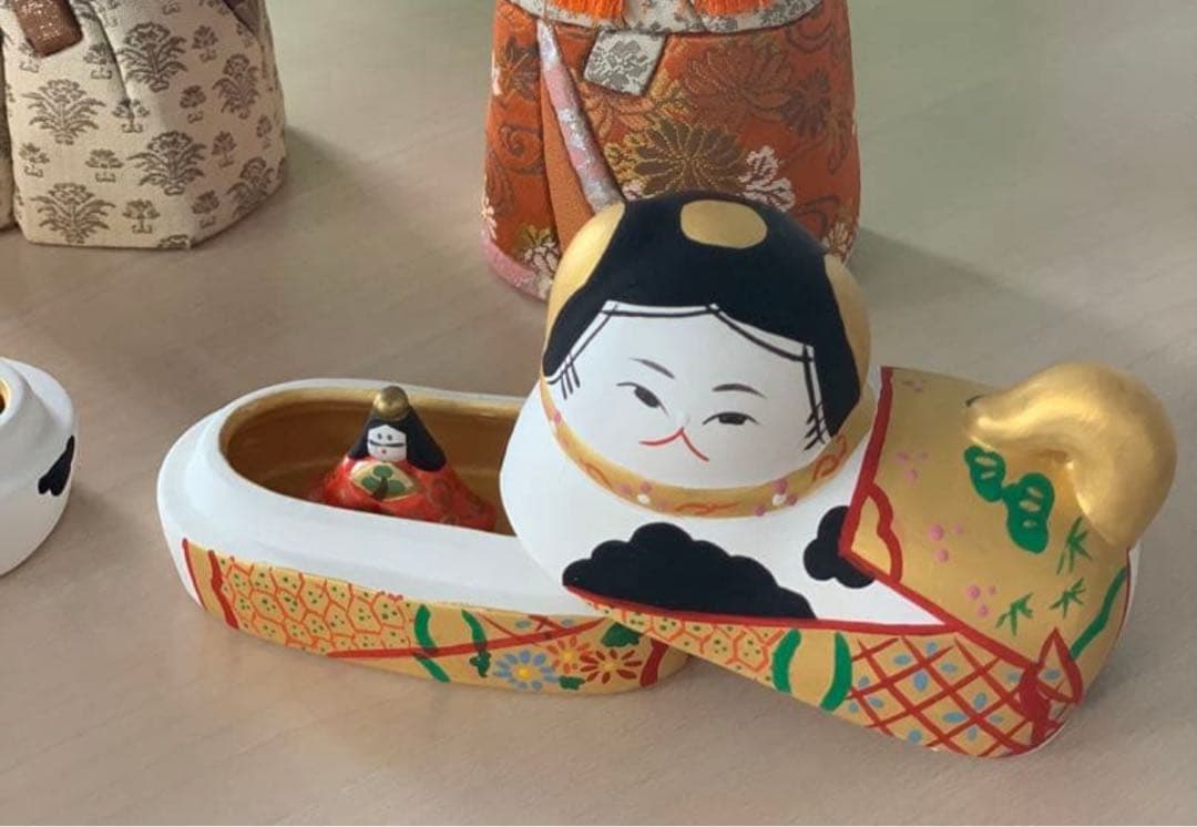 犬筥 雛人形 雛祭り 七五三 出産祝い 金彩 日本伝統 日本の美 京人形 陶器