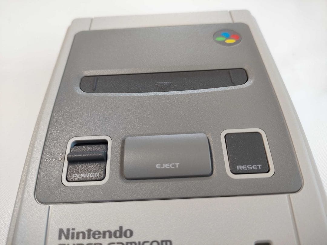 箱付きNintendo ニンテンドークラシックミニ スーパーファ…