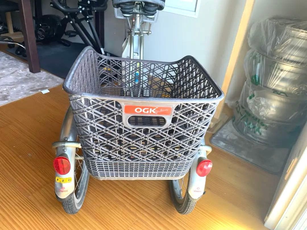 送料無料　YAMAHA PAS 電動アシスト自転車三輪車(18/16型)