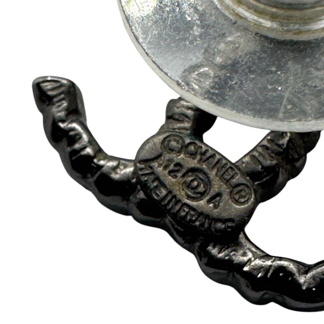 CHANEL ブラック ロゴ ピアス　12A 片方のみ