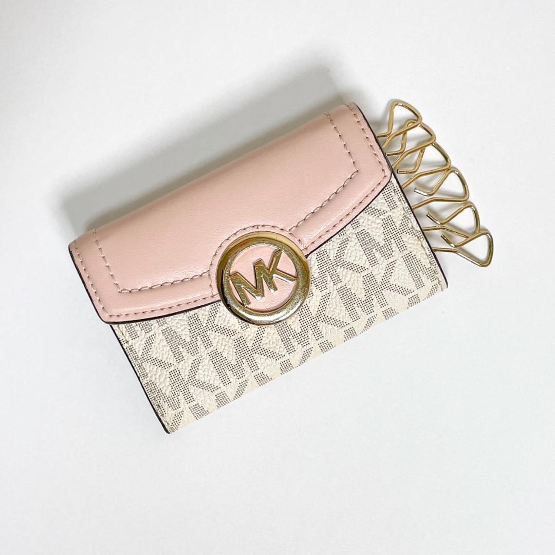 美品✨MICHAEL KORS　キーケース　６連 キーフック ピンク MKシグネ