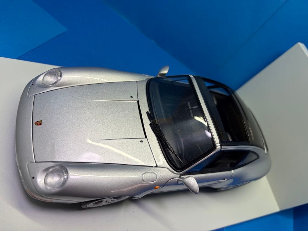 1/18 ポルシェ 911 カレラ タルガUT models