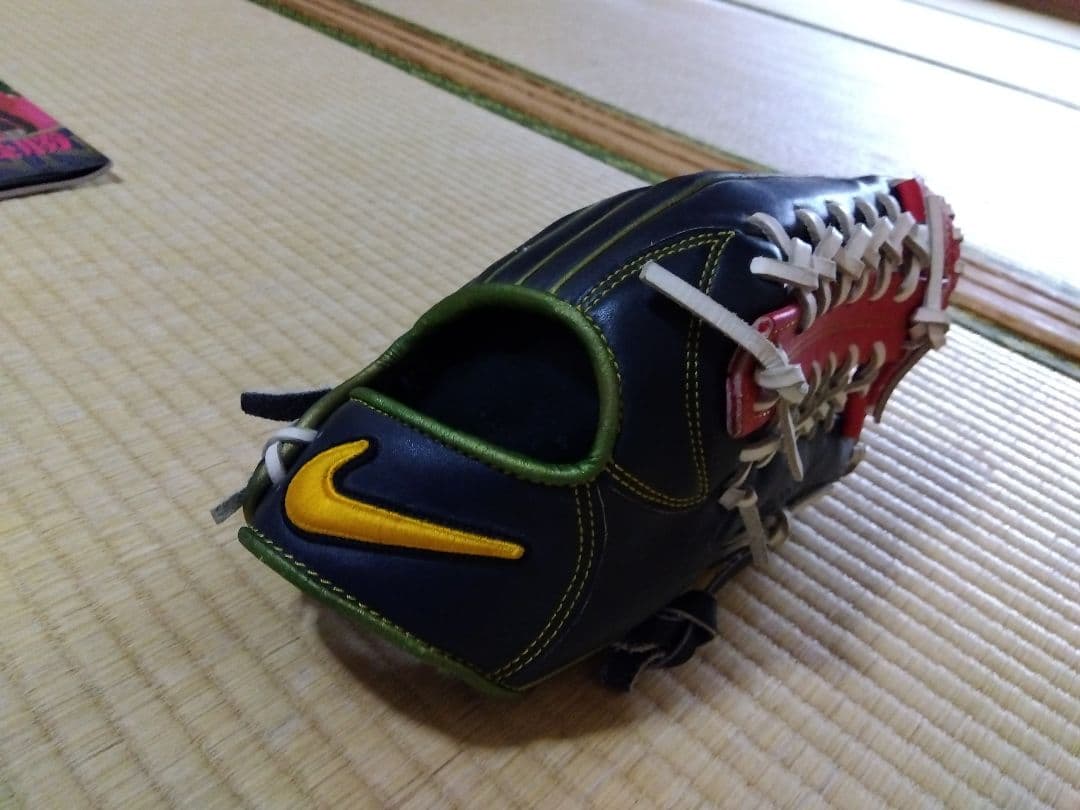 NIKE ナイキ　ダイヤモンドレディ　一般軟式用　オールラウンド用