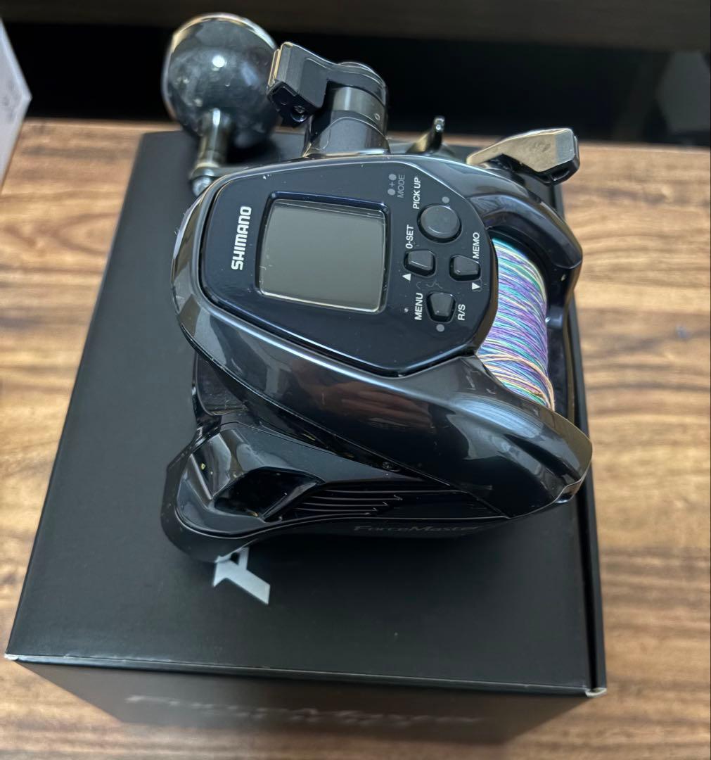 SHIMANO 電動リール デジタルディスプレイ付き