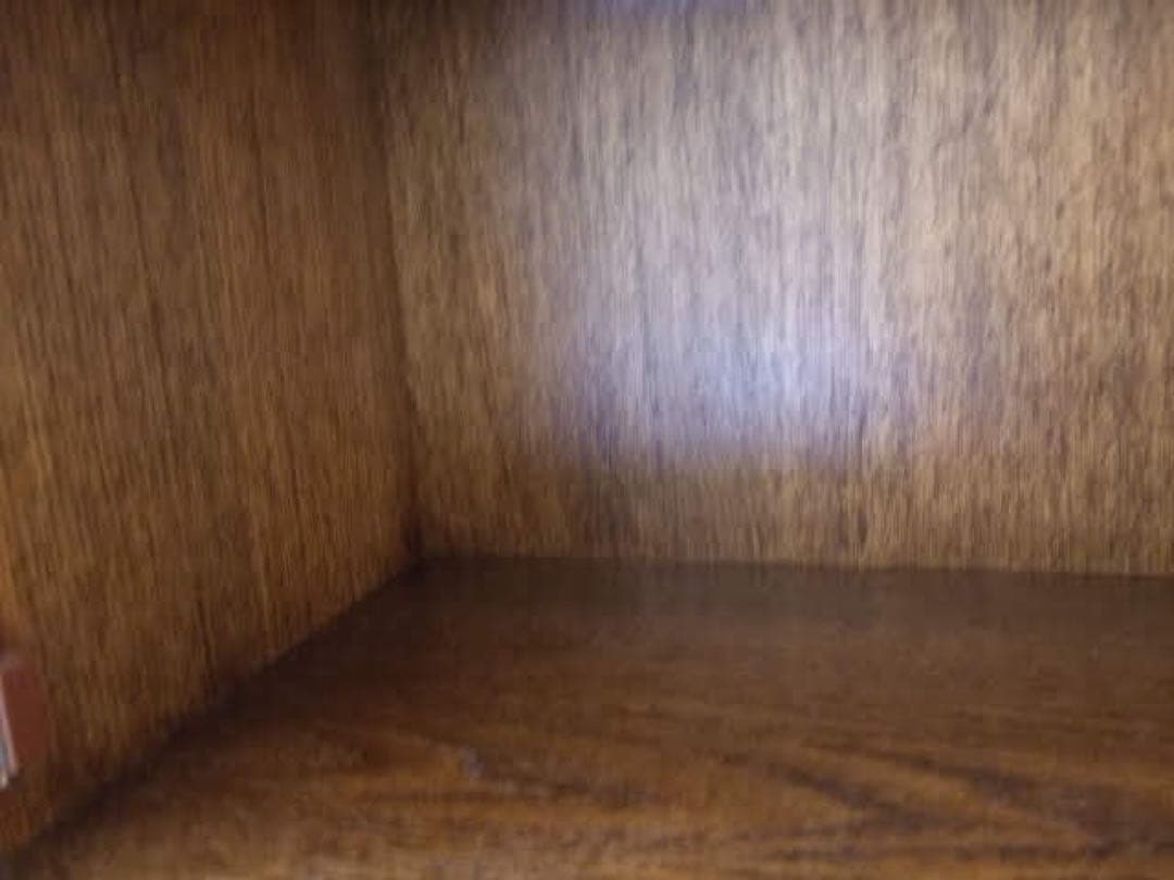 木製ガラス扉付き4段キャビネット ブックシェルフ