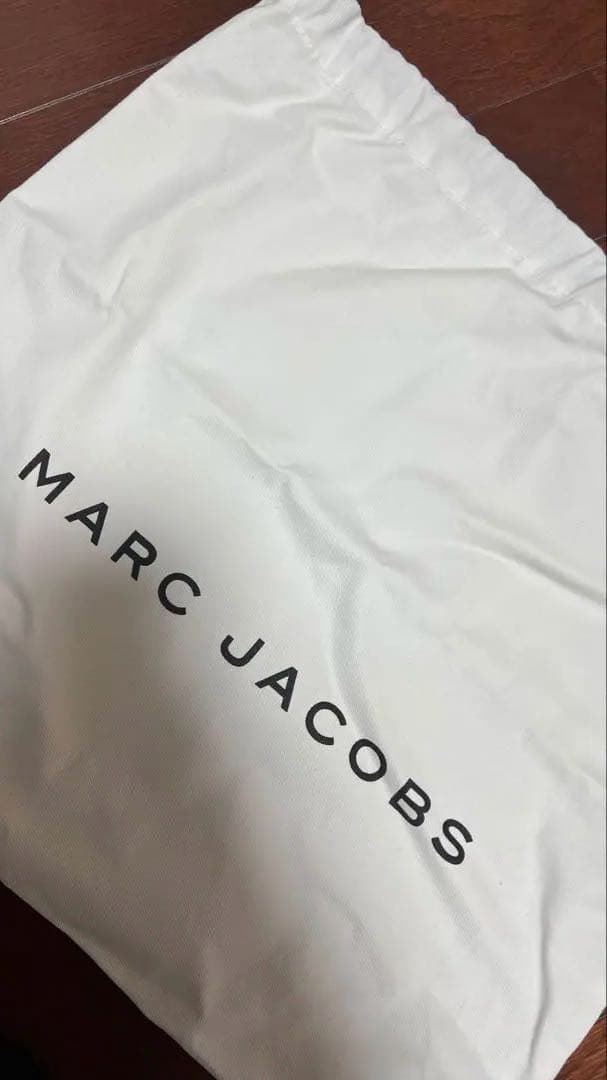 マークジェイコブス シルバー ハンドバッグ ファスナー付き