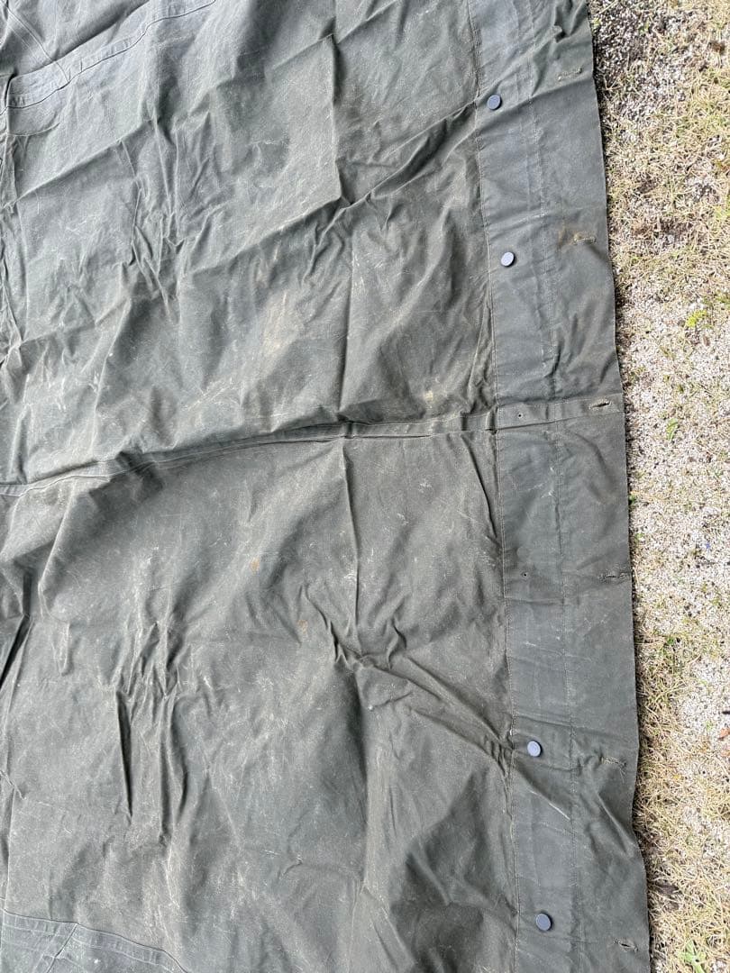 陸上自衛隊個人天幕55式官品昭和58年軍幕OD色 厚手帆布金属ボタンソロキャンプ