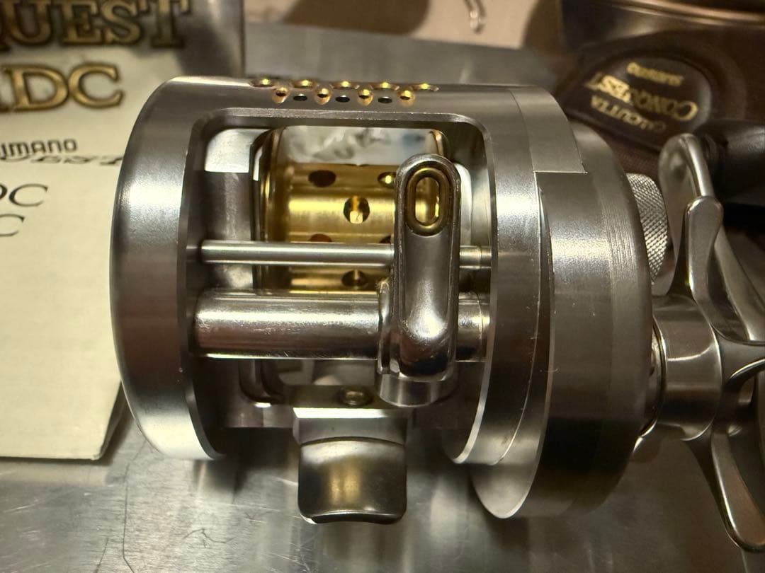 hakunamatata0224様　シマノ カルカッタコンクエスト101DC