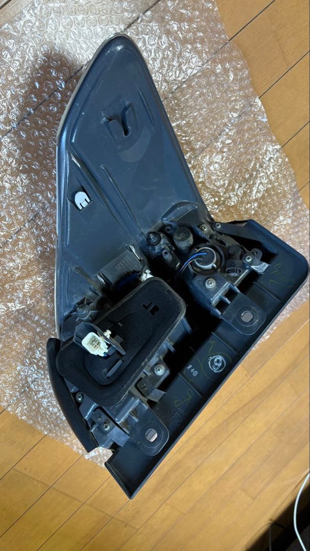 20 ヴェルファイア 25年式 後期 純正テール 美品