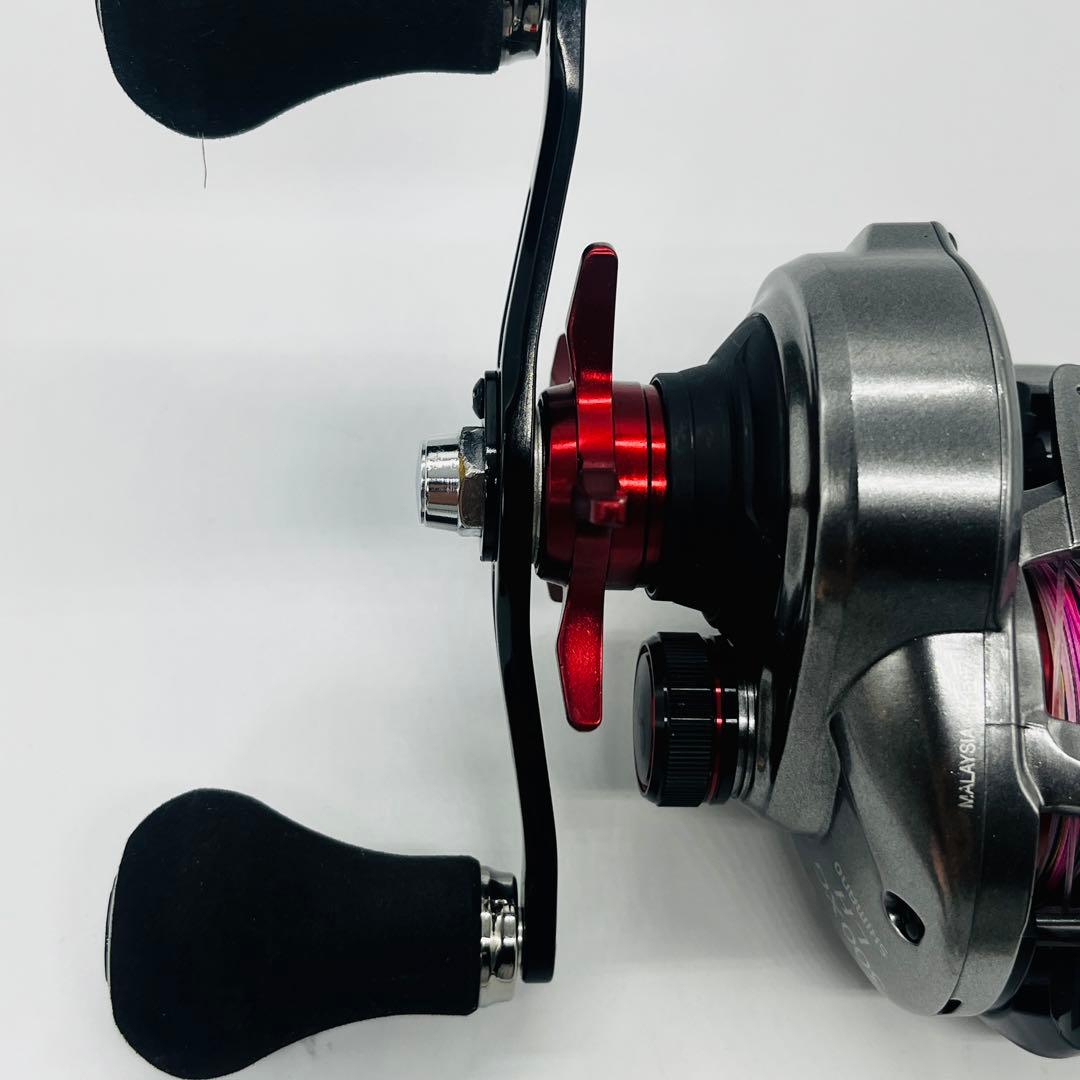 美品　シマノベイトリール 両軸リール バス スコーピオンMD 300XGLH