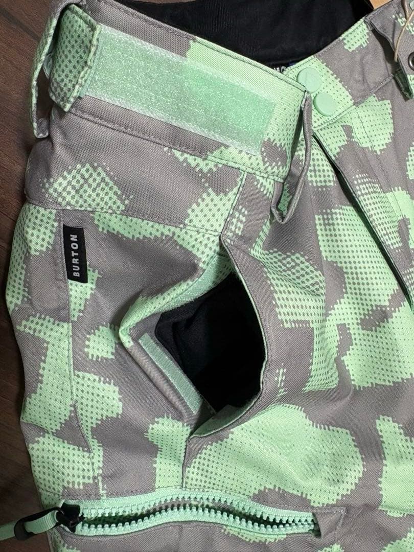 バートン　キッズスノーボードウェア上下セットアップ　Mサイズ