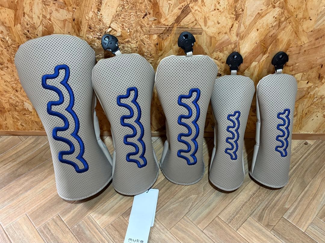 【最終価格】muta 2026福袋　キャディバッグヘッドカバー付き【ベージュ】