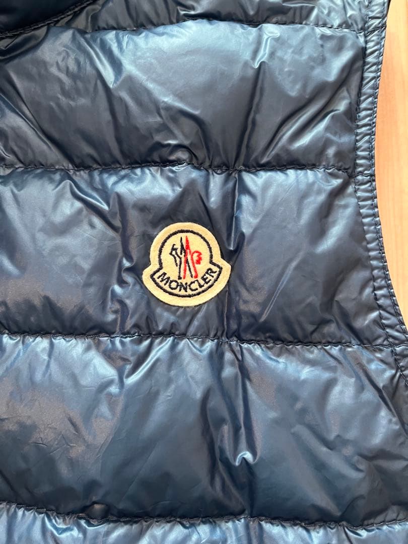 や*つ様 【当日または翌日発送】 モンクレール MONCLER GUI ダウンベ