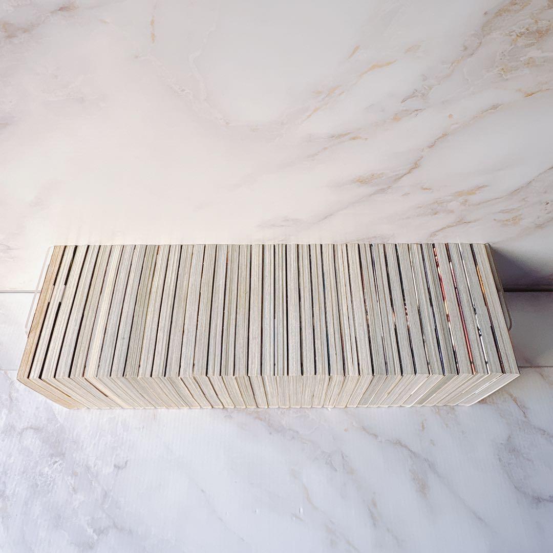 【無料匿名配送】　進撃の巨人 全巻　+ 巨人中学校 1&2巻