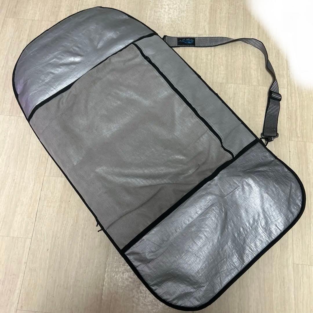 TOOBS ボディボード ケース付き！