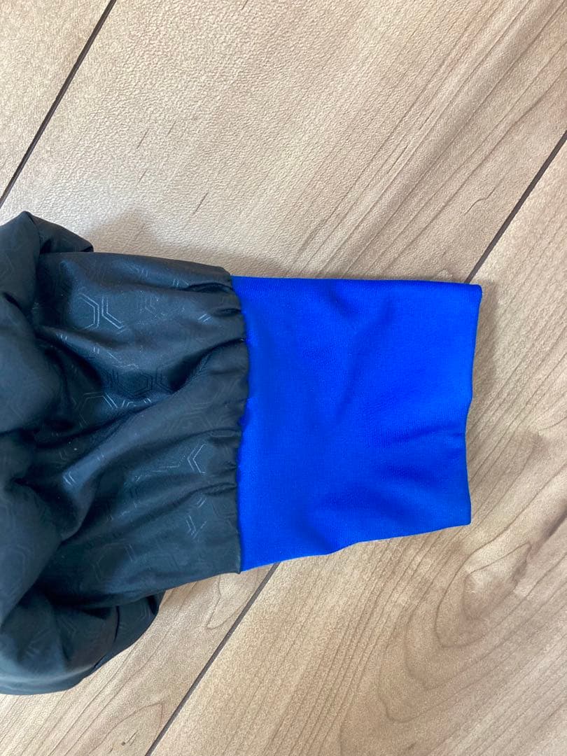 連休値下　アンダーアーマー ベンチコート SMサイズ 美品