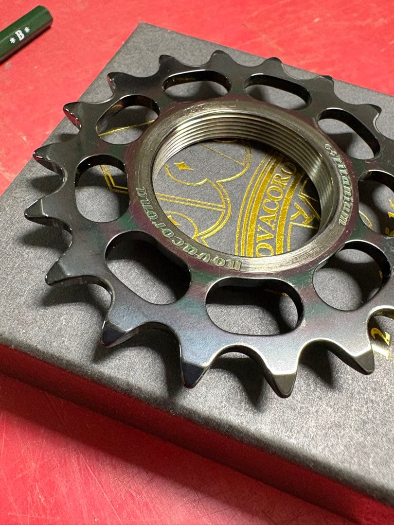 NOVACORONA TITAN COG　ノバコローナ　チタンコグ　18T