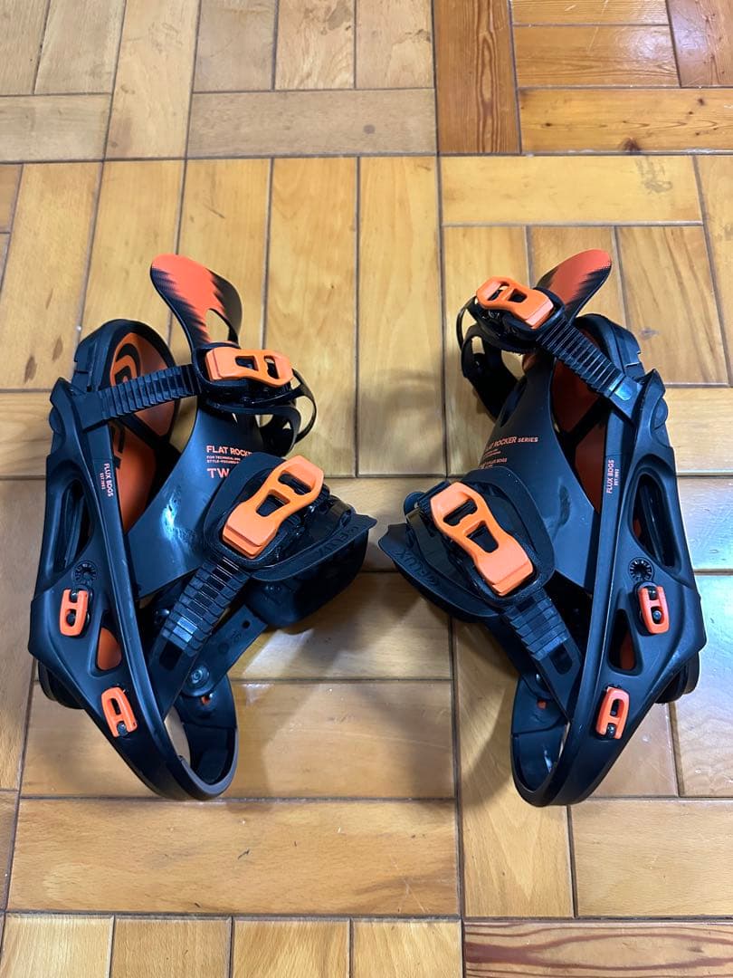 FLUX GT Mサイズ TWハイバック付き