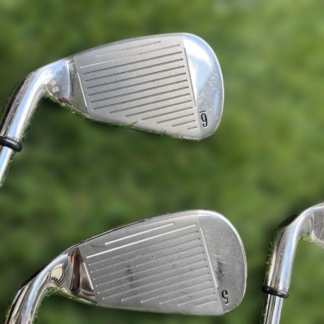 メンズ右利き　キャディーバッグ美品　キャロウェイ　ゴルフアイアンセット