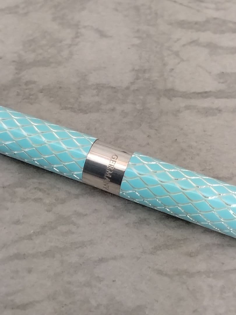 Tiffany & Co　シルバーツイストボールペン　替芯付き　　中古品