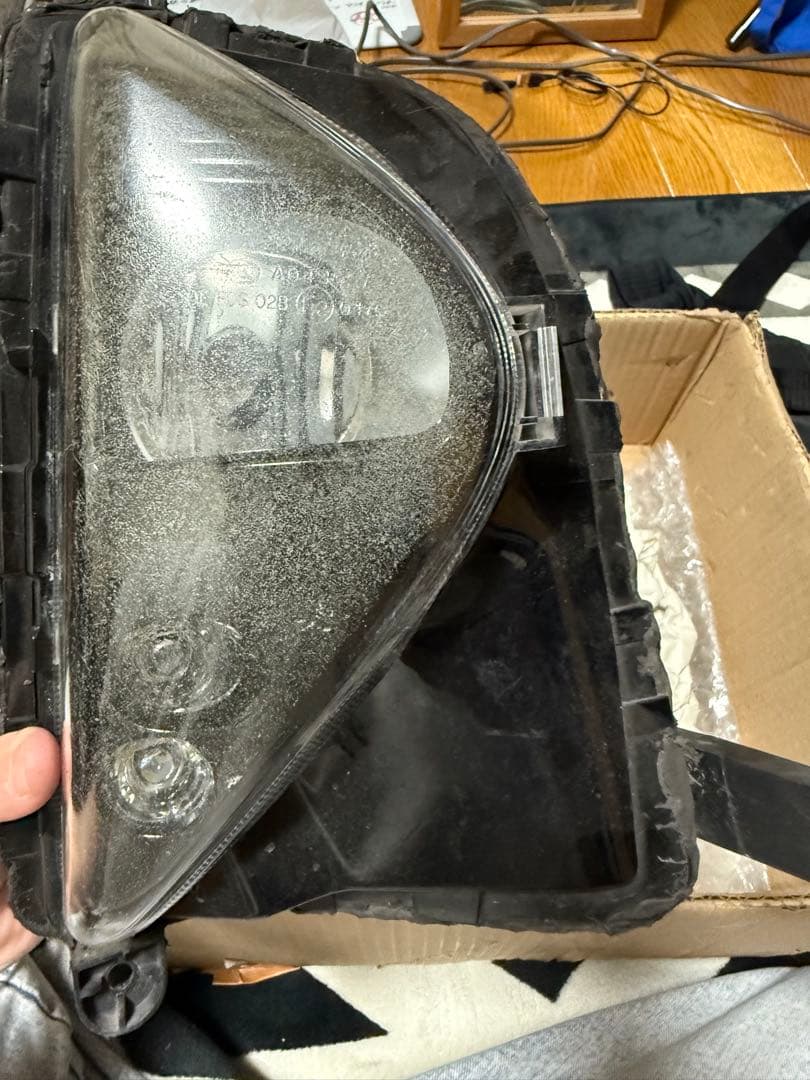 プリウス50フォグバルブH11バルブインナーブラック塗装ハゲあり