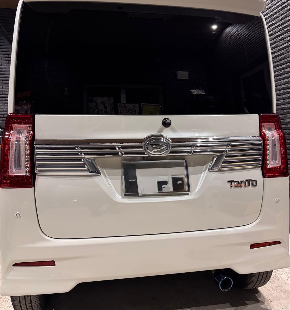 i*o様 LA600 タント タントカスタム テールランプ　クリスタルアイ　TA