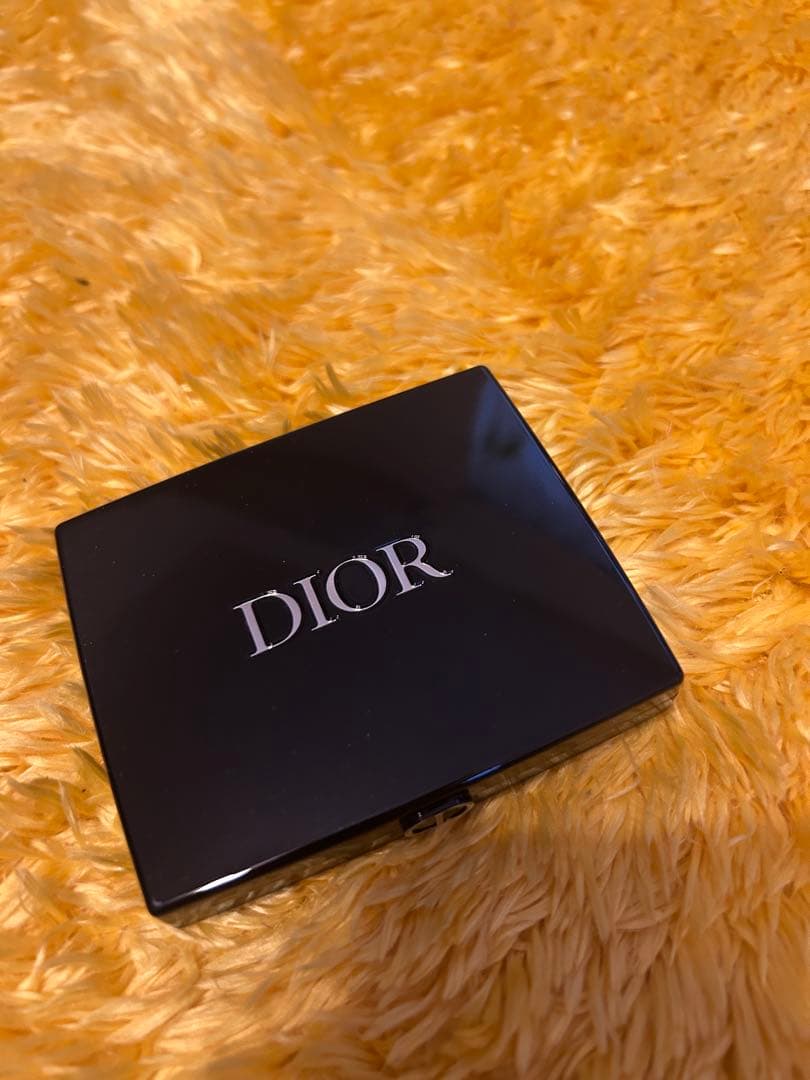 ディオール　アイシャドウ　623 ピーチマニア