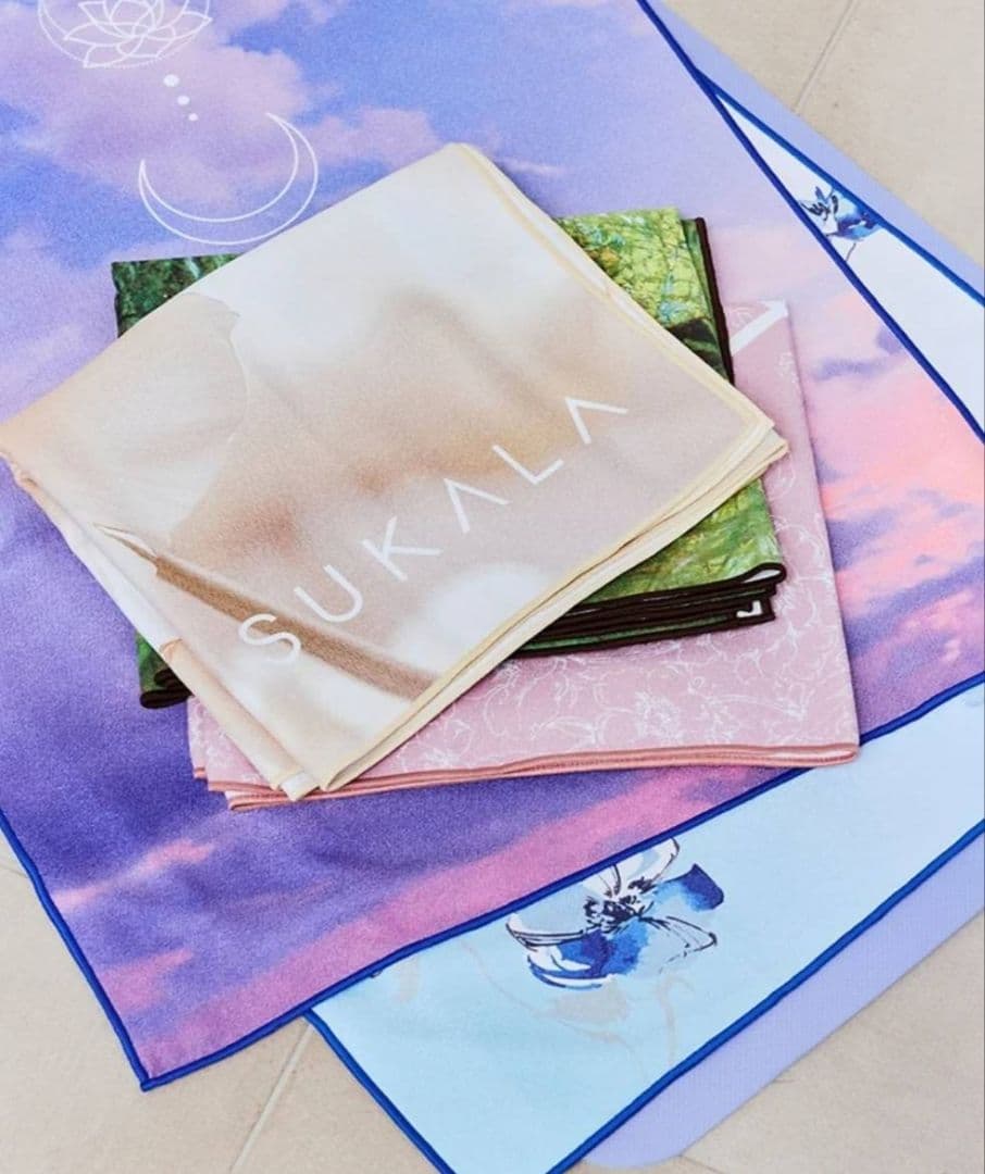 新品未開封発送【SUKALA】プリントヨギラグ☆フローラルアイボリー