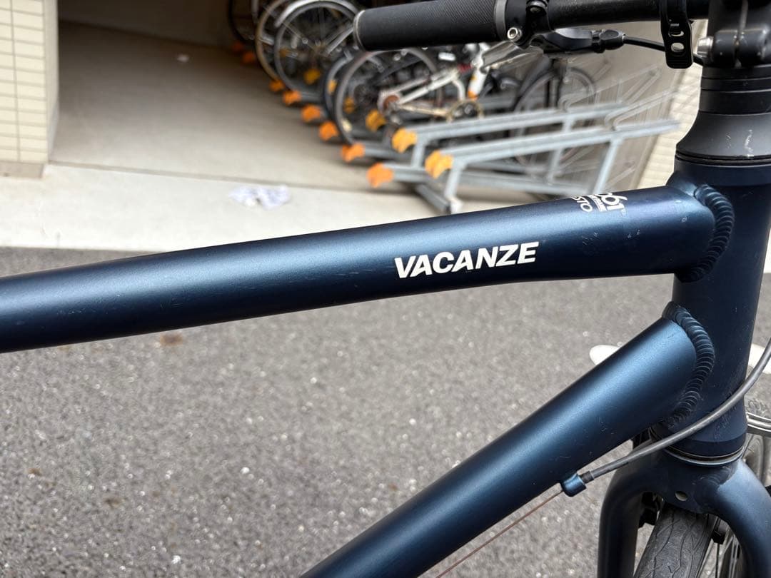 最終値下げ⭐️ NESTO VACANZE 6061 軽量クロスバイク　紺