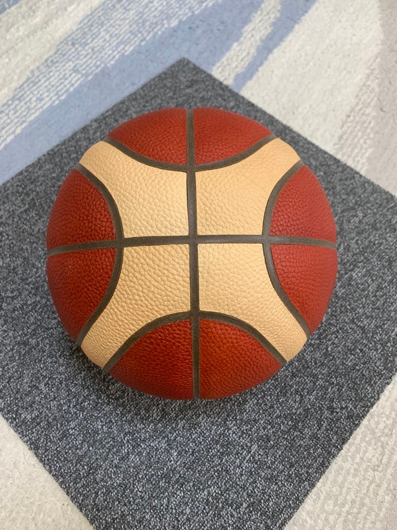 molten バスケットボール　 FIBA 公式試合球 BG5000 7号