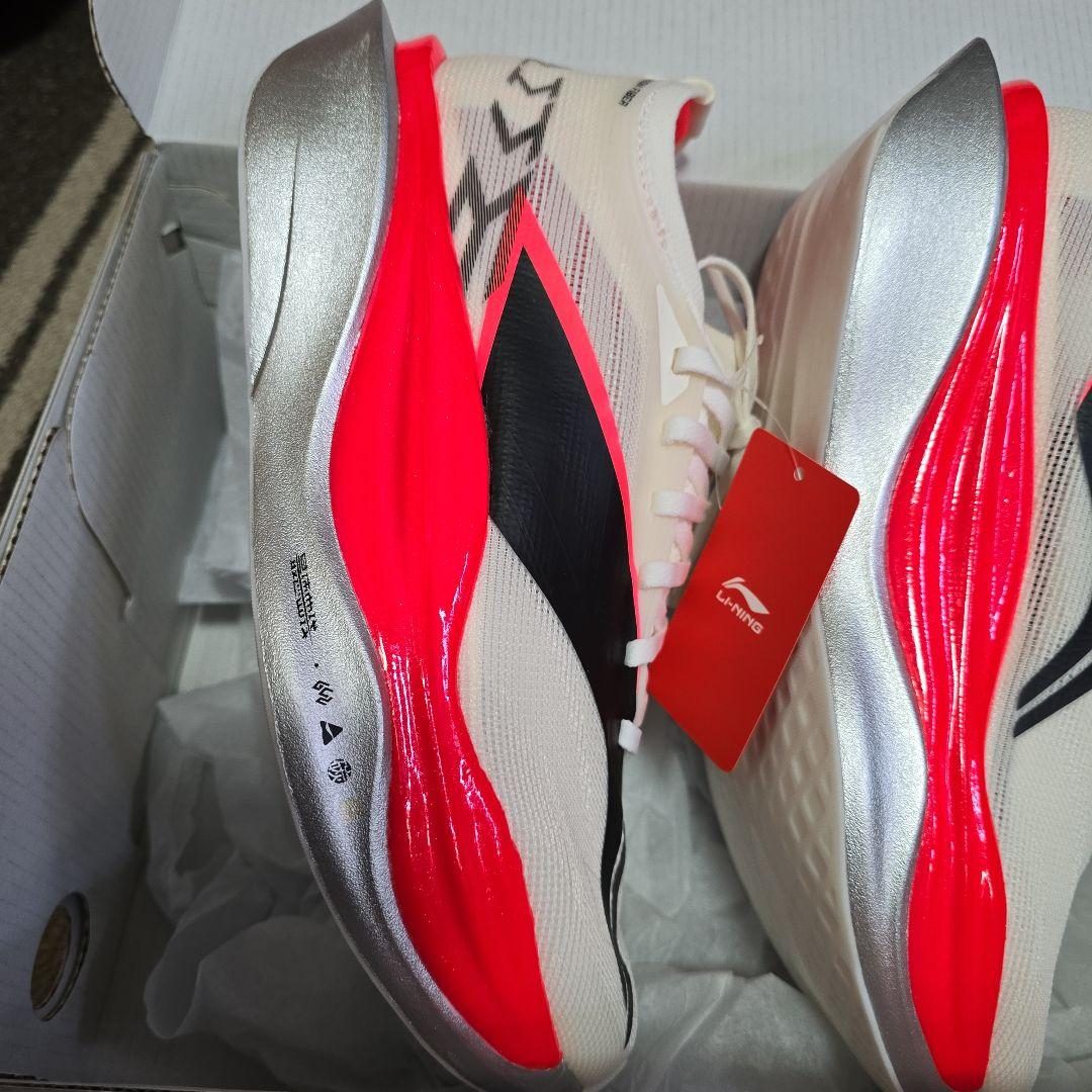 LI-NING FEIDIAN 6 ELITE リーニンエリート6