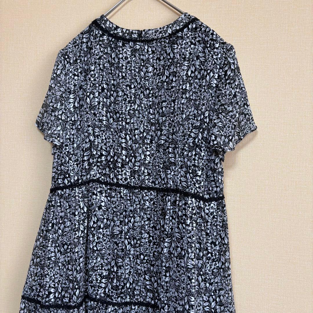 【2022年】レリアン　ボタニカル柄フレアワンピース　9号　花柄　ロング　465