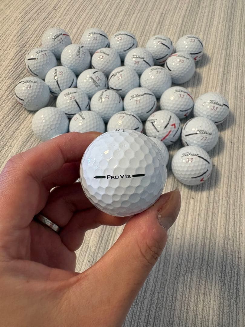 【新品未使用】タイトリスト　プロV1x ゴルフボール　32個