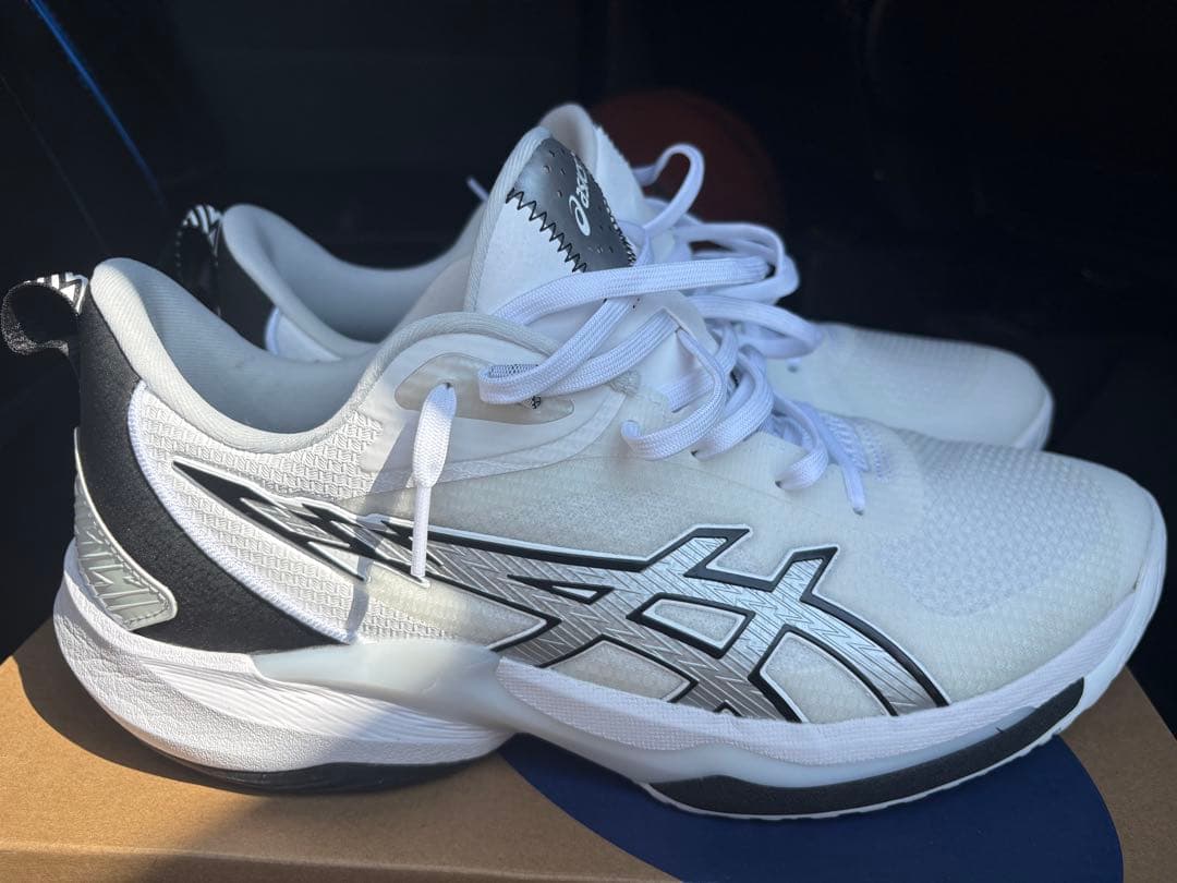 ASICS SWIFTACE バスケットボールシューズ ホワイト/ブラック