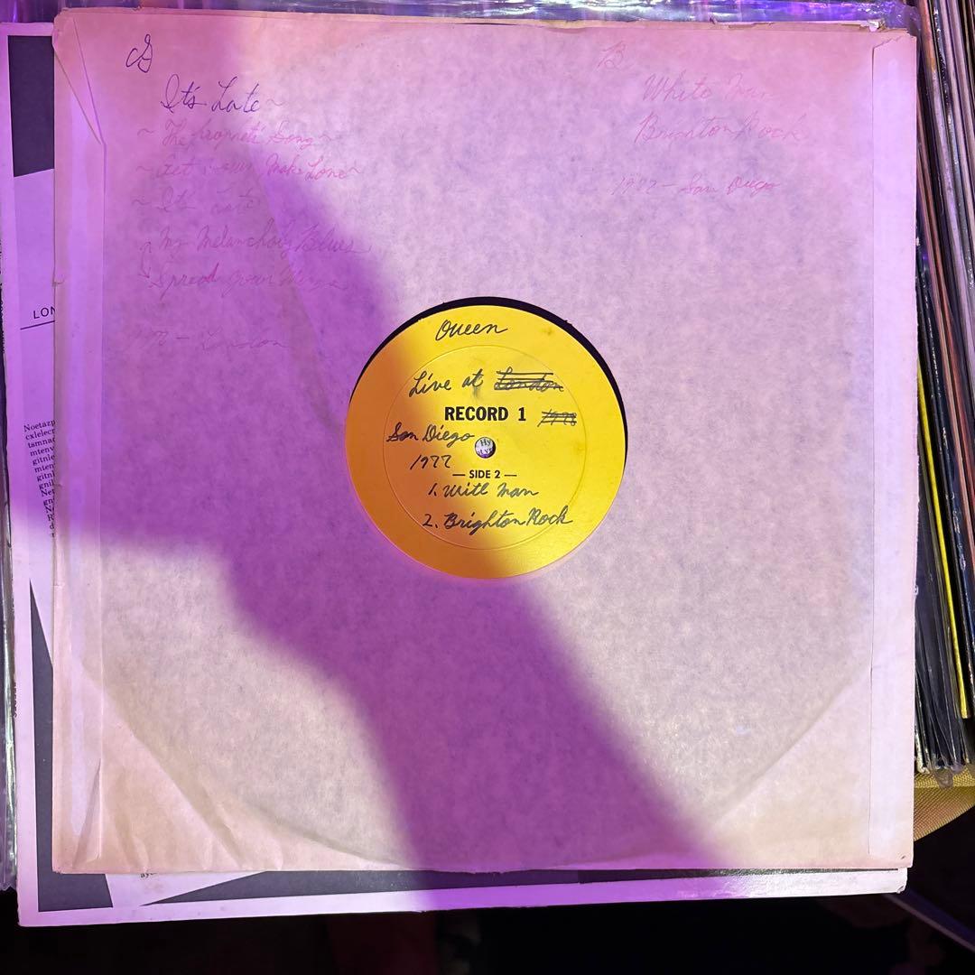 Queen No News Is Good News ライブレコード