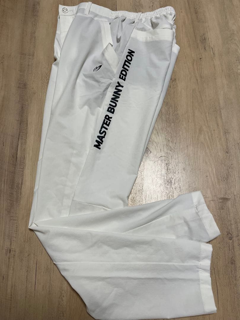 MASTER BUNNY EDITION パンツ ホワイト　レディース1