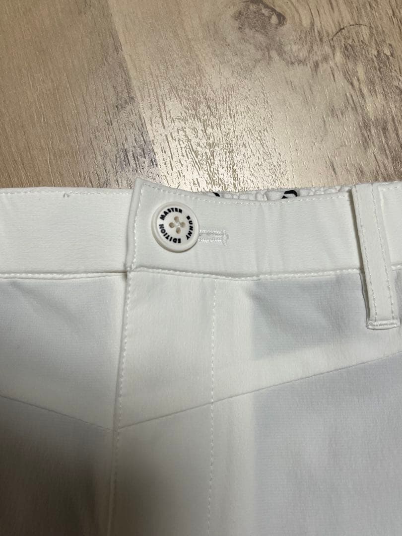 MASTER BUNNY EDITION パンツ ホワイト　レディース1