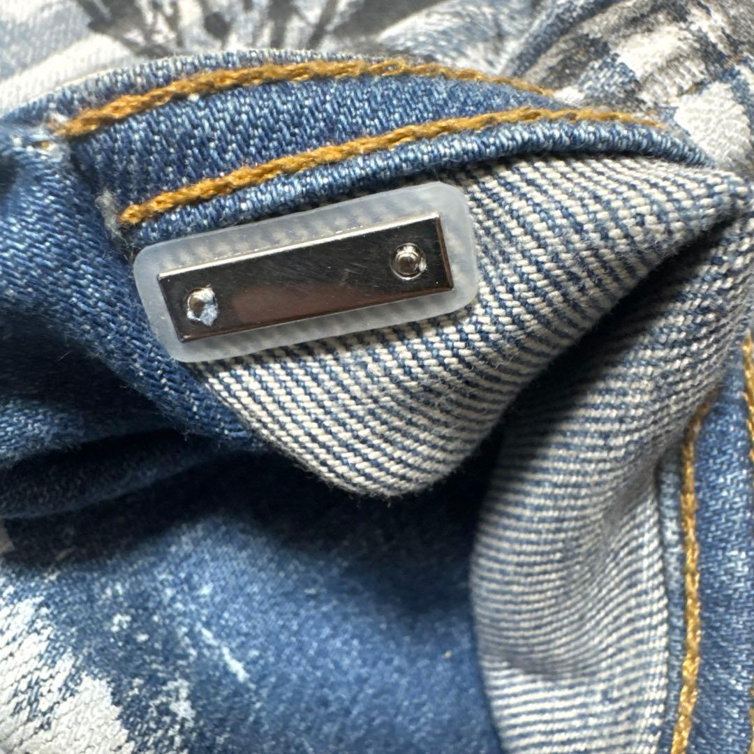 AMIRI デニムパンツ