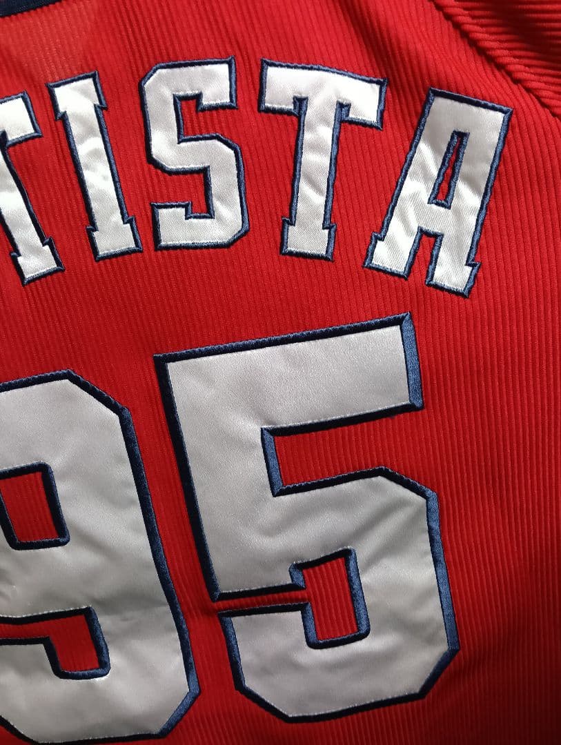 【超希少】バティスタ 広島東洋カープ デサント製 ユニフォーム（正規品）Mサイズ