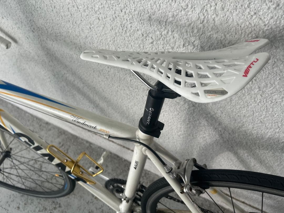 【全国送料込み】整備済みGIANTロードバイク@東京